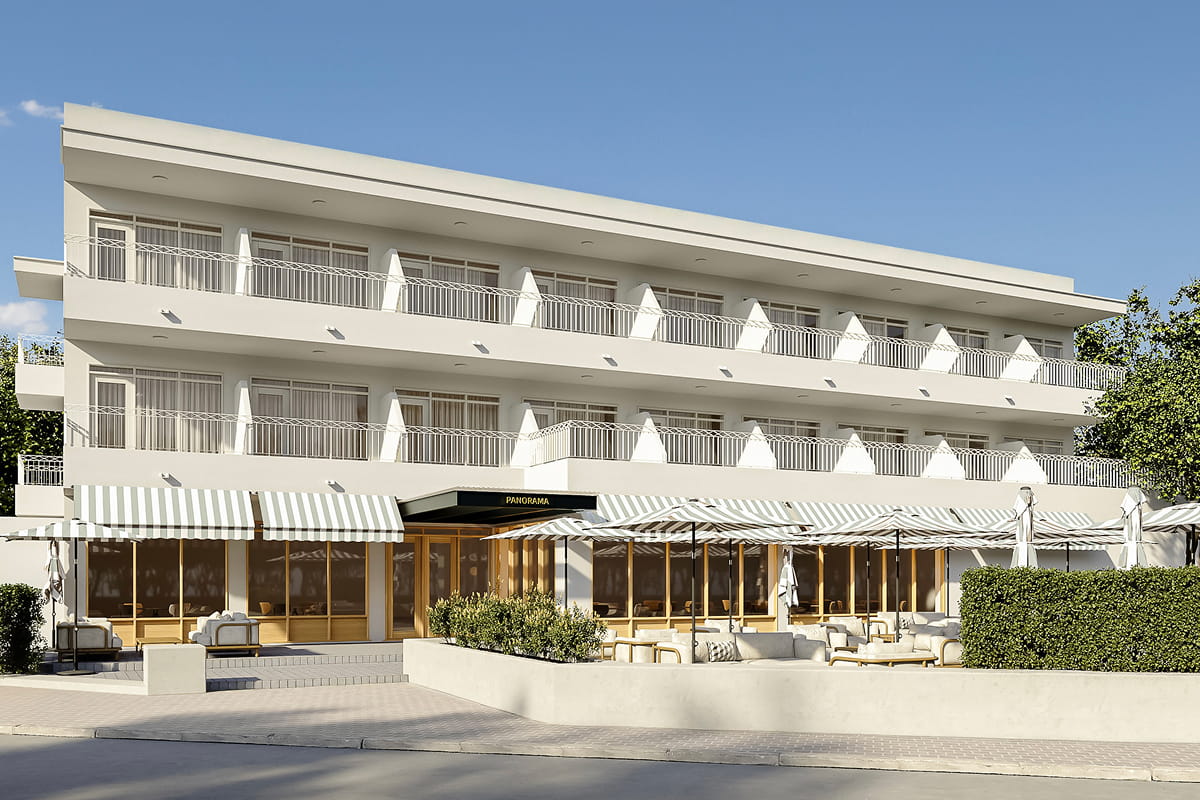 Fachada blanca del hotel Hoposa Panorama Puerto Pollensa