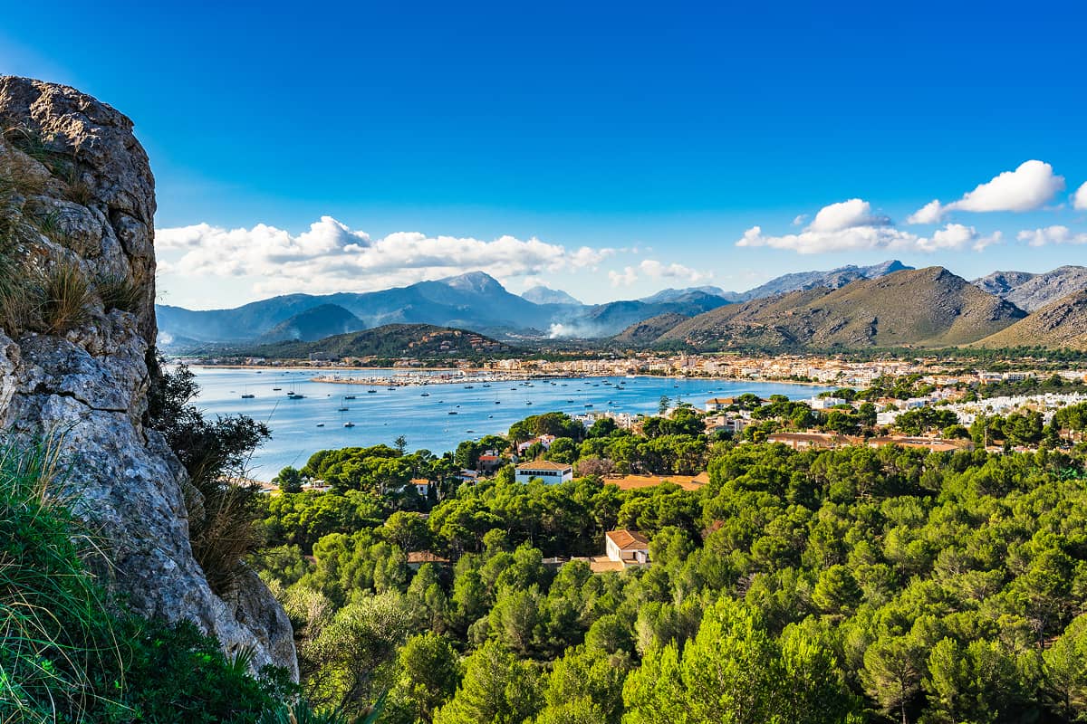 Vista aérea del Puerto de Pollensa, Mallorca